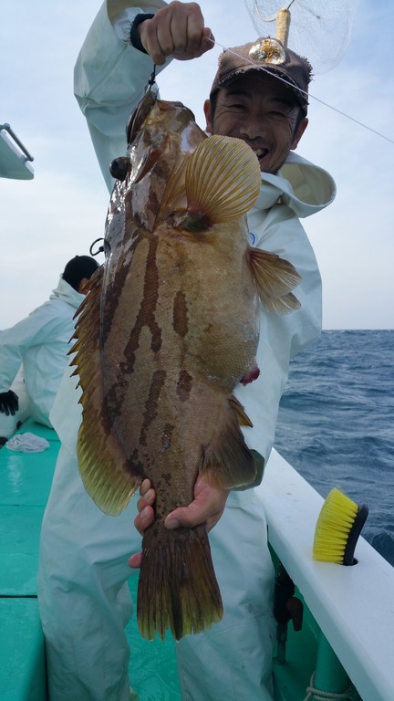 5月18日 釣果 神津島 : 神津島 重郎平丸 釣果ブログ