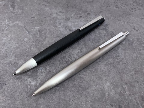 高級ボールペンのレビュー】LAMY2000ステンレススチール
