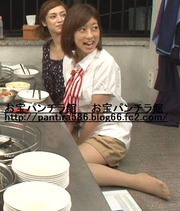 生野陽子アナのエロいパンストつま先丸見えキャプ 女子アナとアイドルお宝好き