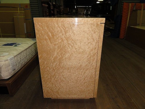 バーズアイメープルのオリジナルサイドボード : 住賓館(じゅうひんかん