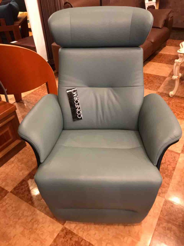 おしゃれで動きがスムーズなリクライニングチェアが再入荷しました Timeout タイムアウト Conform コンフォルム 社 スェーデン 住賓館 じゅうひんかん ブログ