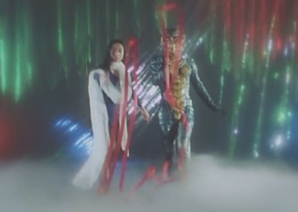 シャイダー対ヘビヘビwithギャル軍団 ヒーローが女に負けるなんて コニシキのブログ