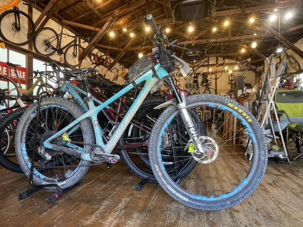 Yeti ARC carbon ハードテイルMTB Yeti's New ARC Hardtail | MTB-MAG.COM