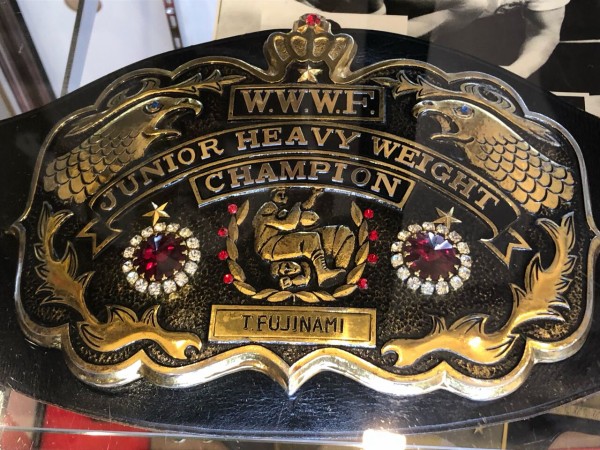 新日本プロレス 4代目IWGPヘビー級王座チャンピオンベルトの50周年版専用袋 新日本プロレス 4代目IWGPヘビー級王座 レプリカベルト 50周年記念