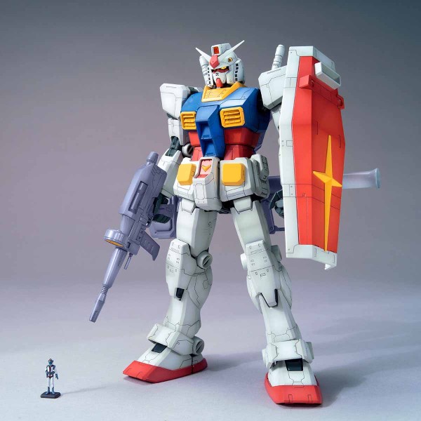 バンダイがガンプラ「MG 1/100 ガンダム Ver.ONE YEAR WAR 0079