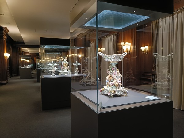 岐阜県現代陶芸美術館コレクション ティーカップ・メリーゴーラウンド 岐阜県現代陶芸美術館コレクション ティーカップ・メリーゴーラウンド