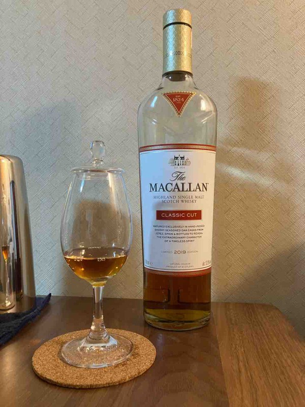 カイ太郎の晩酌日記 275杯目 ザ・マッカラン クラシックカット カイ太郎の晩酌日記 275杯目 ザ・マッカラン クラシックカット