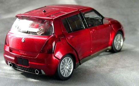 65%OFF【送料無料】 トランスフォーマーオルタニティ：クリフ/feat:SUZUKI SWIFT アメコミ