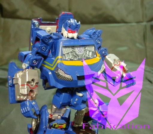 捏造！ネツゾウ！トランスフォーマー・サウンドウェーブ : 玩具店