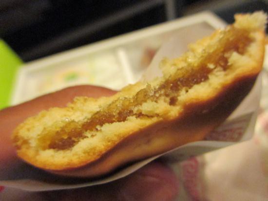 鳳梨萬頭 おんらいまんとう 呉銘菓です かくれんぼ です