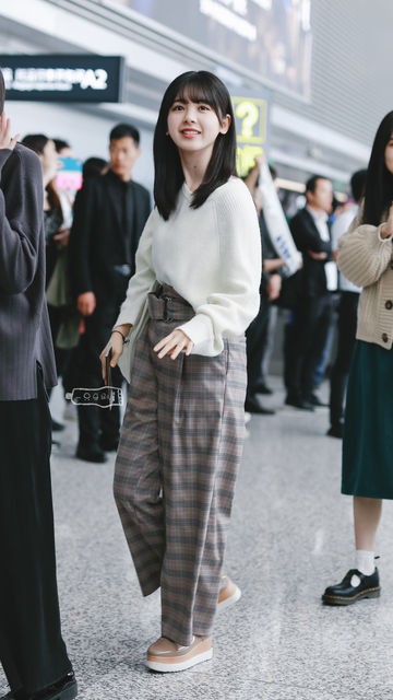 ファッション誌みたいなポーズの筒井あやめさん 透明な上り坂 乃木坂46まとめ