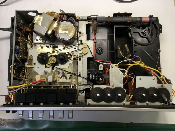 ソニーラジカセデッキCF-2700D修理① : 66歳からの修理ブログ