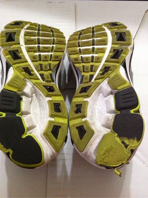 ジョギングシューズの寿命 そして修理 M１０４０ Shoe Goo Kamehinaoのお気楽日記３