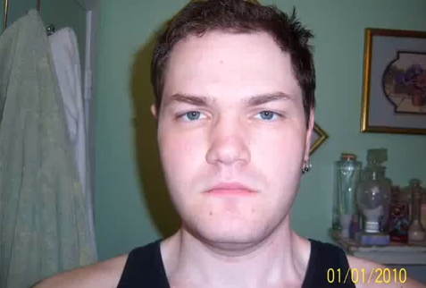 面白動画 髭が1年間でどれだけ伸びるか記録した動画 ブレぶろ