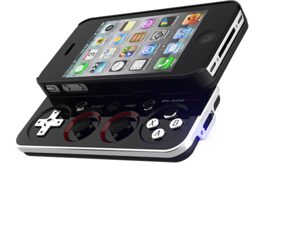 面白商品 Bladepad Iphone用ゲームコントローラー ケースが販売開始 スマホ ガメ Game