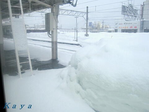 真冬の上越線 雪景色 越後中里駅 六日町駅 10年１月 新潟 富山の旅 ３ やねのうえ 日本の屋根 北陸 甲信越の旅