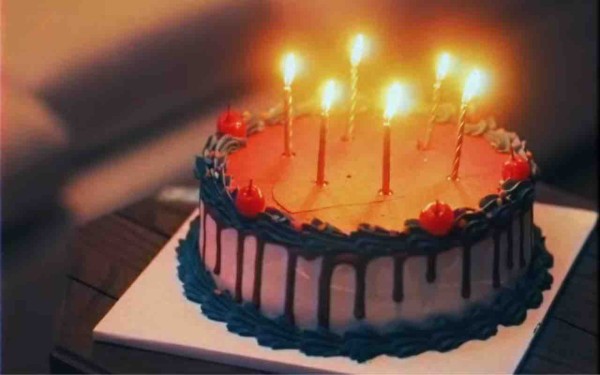 考察６ 8人目 のバースデーケーキ 切なくて怖い隠された真実 Drunk Dazed Mv Enhypen Enhypen考察 歌詞和訳れちゅご