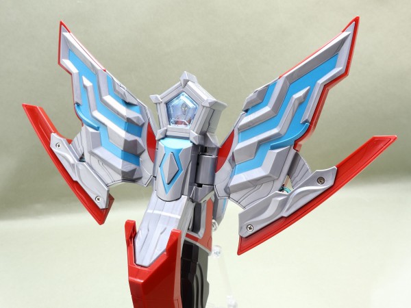 バンダイ 変身アイテム DXオメガスラッガー 最強なりきりセット