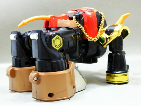 DX超合金 騎獣合身 　　　　　プルタラス GD-12 DX超合金 騎獣合身ブルタウラス (Bulltaurus) レビュー