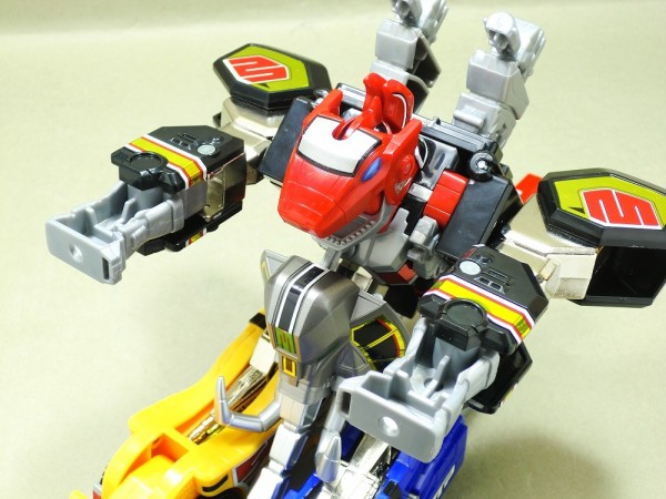 バンダイ Legacy Megazord(進化合体 大獣神) レビュー②