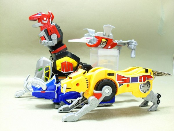 バンダイ Legacy Megazord(進化合体 大獣神) レビュー②