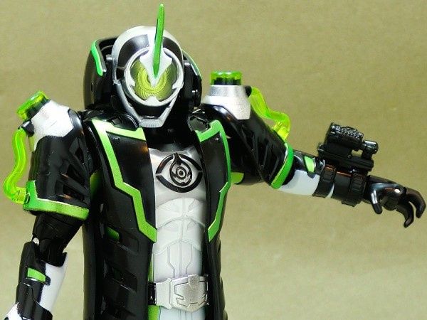 バンダイ GC09 仮面ライダーネクロム レビュー : 冷やし牛乳やっ