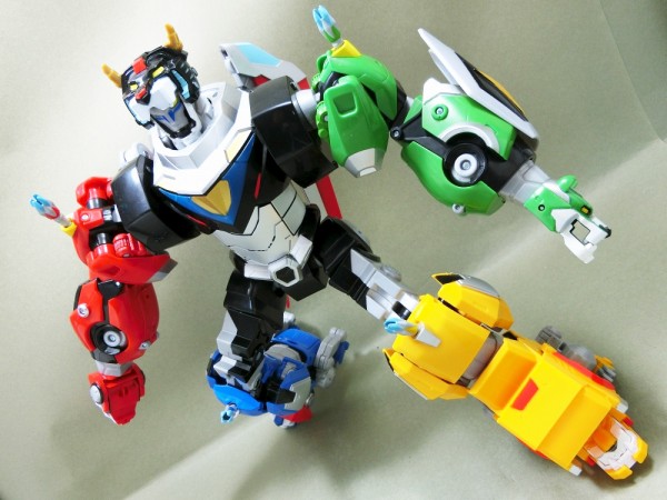 PLAYMATES TOYS VOLTRON:LEGENDARY DEFENDER LEGENDARY SERIES