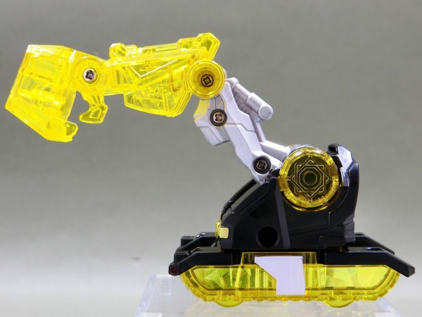 バンダイ キラメイジャーロボシリーズ01 魔進合体 DXキラメイ