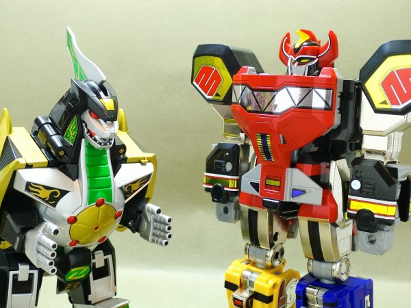 バンダイ Legacy Dragonzord(ドラゴンシーザー) レビュー