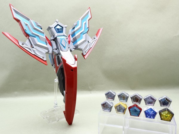 バンダイ 変身アイテム DXオメガスラッガー 最強なりきりセット