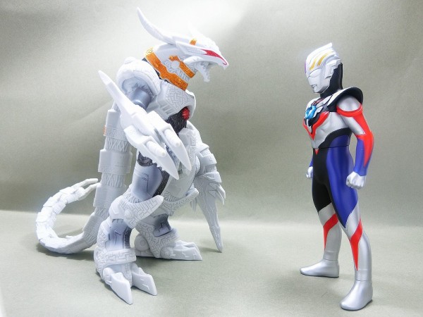 WEB限定カラー ウルトラマンオーブ ウルトラ怪獣シリーズDX 魔王獣 