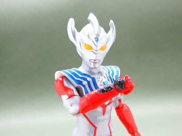 バンダイ ウルトラアクションフィギュア ウルトラマンタイガ