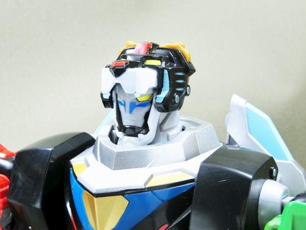 PLAYMATES TOYS VOLTRON:LEGENDARY DEFENDER LEGENDARY SERIES