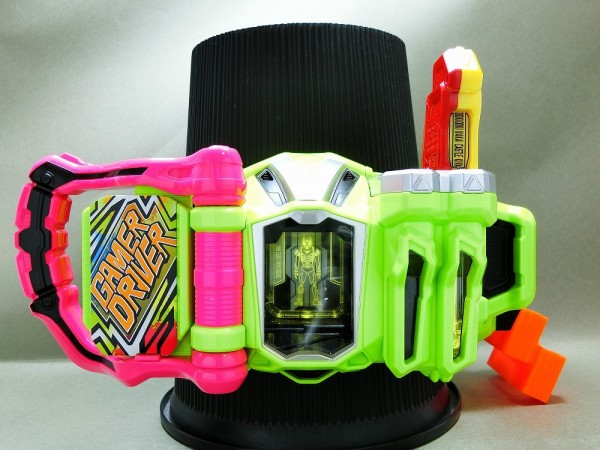 仮面ライダーエグゼイド DX平成十大レジェンドライダーガ