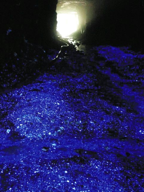 大型 蛍石 ホタル石 岐阜 根尾 鑑賞石 天然石 水石 観賞石 原石 大型