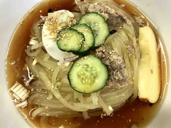 東仙北にある もりしげ で ハツ 冷麺セット と ホルモン 冷麺セット 食べてみた もりおか通信 岩手県盛岡市の地域情報サイト