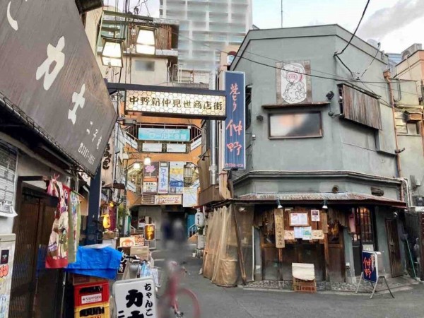 18年間ありがとう 中野 ワールド会館 2階にある 坊主バー が閉店するらしい なかのく通信 東京都中野区の地域情報サイト