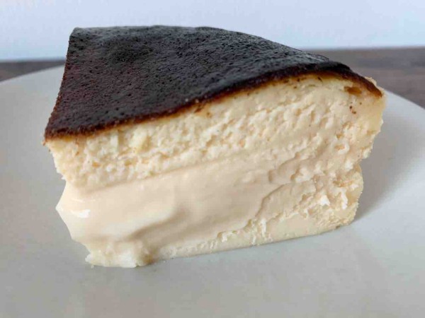 金沢百番街 あんと 内に期間限定オープンした しあわせチーズ Piso By Respiracion ピソ バイ レスピラシオン で しあわせチーズ 買って食べてみた 金沢デイズ 石川県金沢市の地域情報サイト