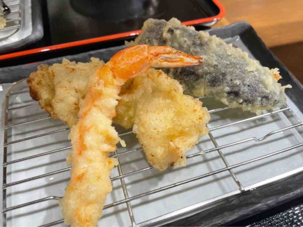 袋町にオープンした 天ぷら 天神 金沢店 で 大穴子天ぷら定食 お気軽天ぷら定食 食べてみた 金沢デイズ 石川県金沢市の地域情報サイト