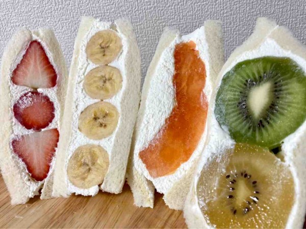 片町にオープンした Fruitssand Chouchou 金沢店 フルーツサンド シュシュ で プレミアムバナナ Wキウイ きらぴ香 赤肉メロン のフルーツサンド買ってみた 金沢デイズ 石川県金沢市の地域情報サイト