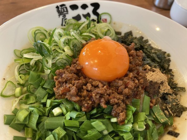 畝田西にオープンした台湾まぜそばとラーメンのお店 麺屋こころ 金澤店 で 台湾まぜそば 塩まぜそば 食べてみた 金沢デイズ 石川県金沢市の地域情報サイト