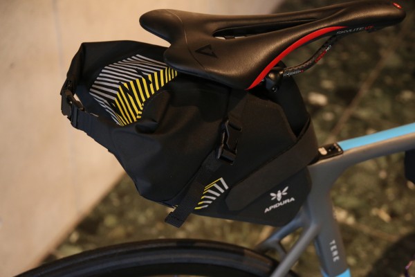 APIDURAから軽量＆完全防水の新シリーズが入荷 : K&M CYCLE BLOG