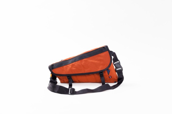 DATUM デイタム TREKNOS URBAN SLING バッグ DATUM デイタム TREKNOS URBAN SLING バッグ