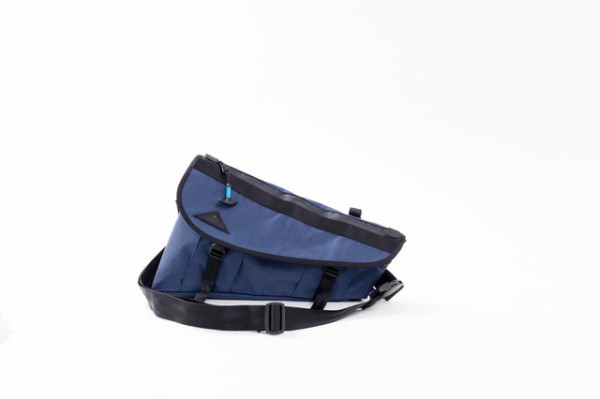 DATUM デイタム TREKNOS URBAN SLING バッグ DATUM デイタム TREKNOS URBAN SLING バッグ - メルカリ