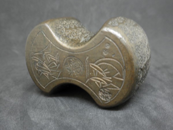 Opium Weight （ オピウム・ウェイト）その他世界の小道具たち : 独断