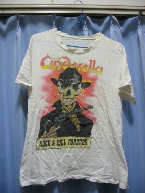 悶絶!ロックTシャツ秘宝館 貴重本 悶絶!ロックTシャツ秘宝館 - メルカリ