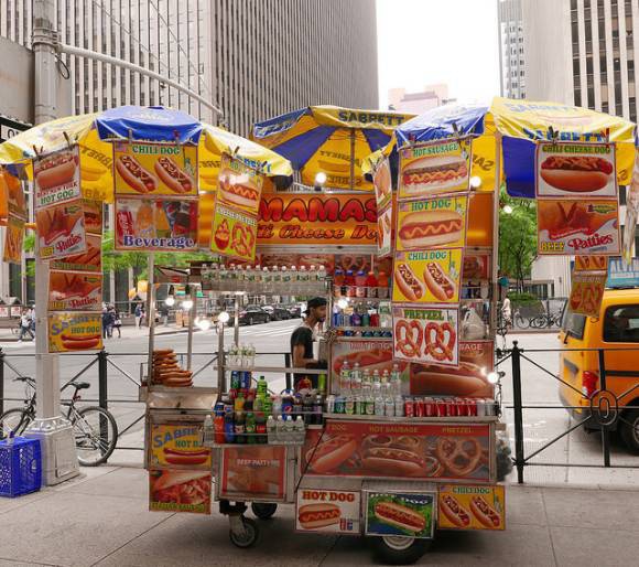 彡 アメリカのメトロポリタン美術館前でホットドッグ売ったろ だからまとめる 彡 アメリカのメトロポリタン美術館前でホットドッグ売ったろ だからまとめる