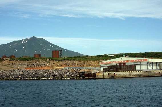 千島列島最大の島、北方領土「択捉島」を旅したロシア人旅行者の記録