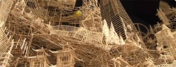 爪楊枝10万本 大きさ2 8メートルの巨大な爪楊枝の城 カラパイア