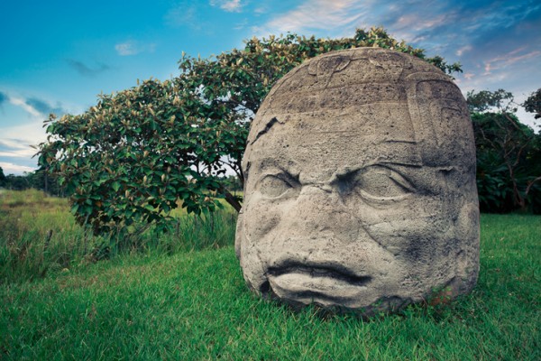 アメリカ大陸で最初に文明を作った古代オルメカ人について知って